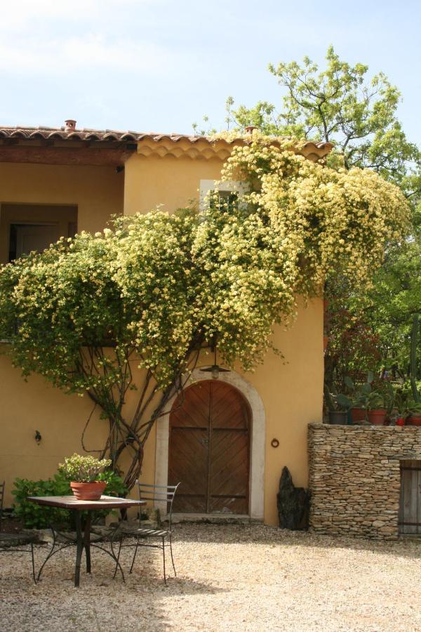 韦纳斯克Le Mas Des Pierres Blanches住宿加早餐旅馆 外观 照片